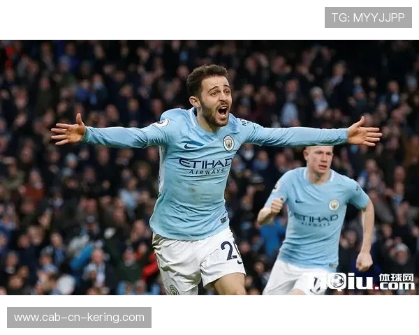 德布劳内送出高难度外旋弧线长传，曼城一脚到位